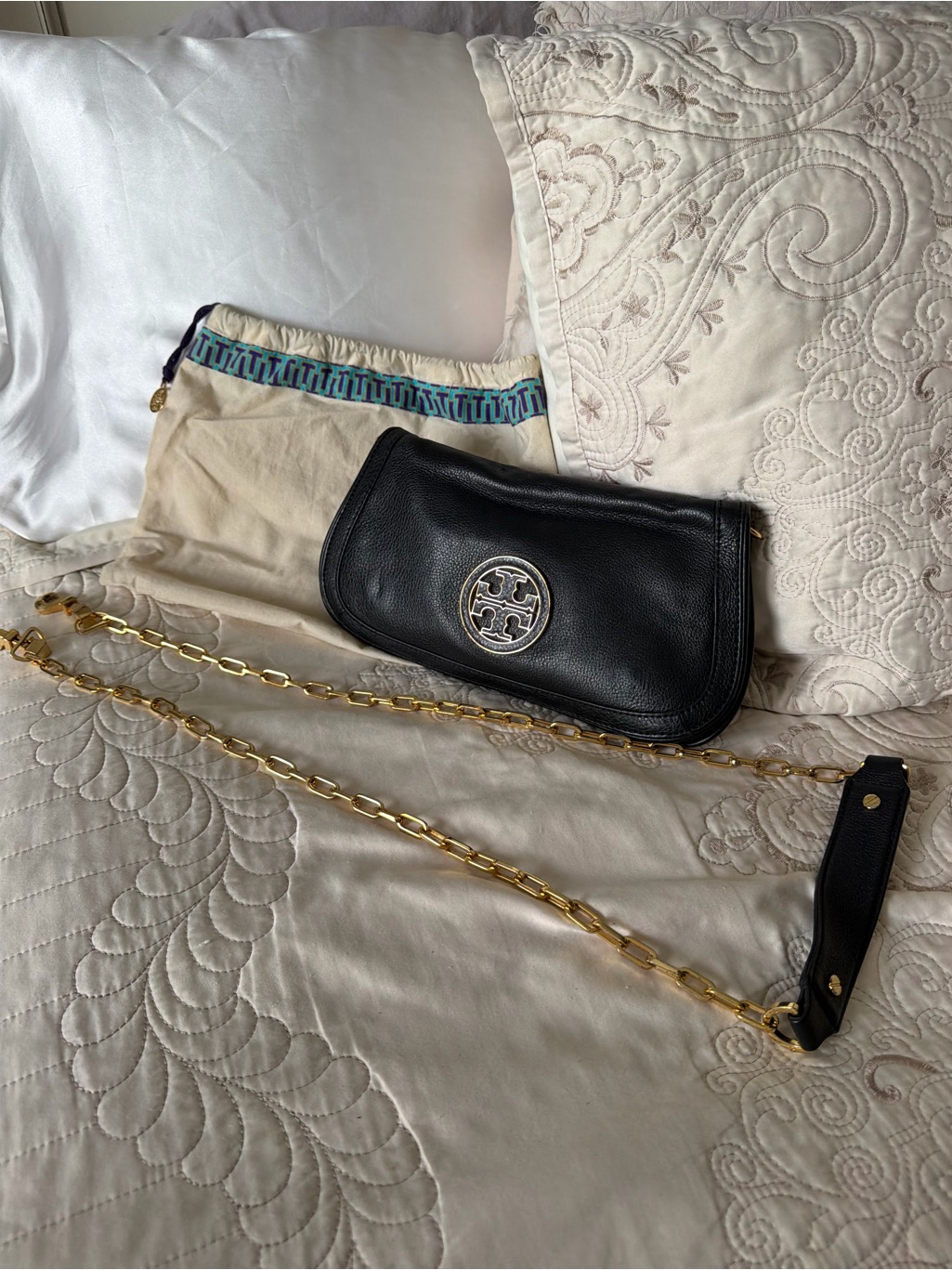 Tory Burch - Black Leather Crossbody With Gold Chain Strap